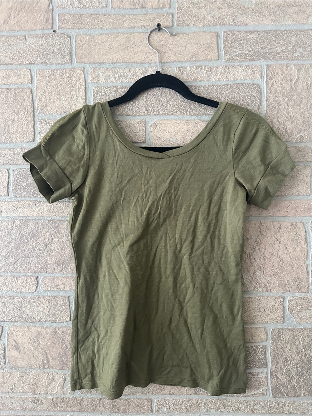 Women’s Ibex 100% Merino Wool Top S USA Made low back fitted olive green